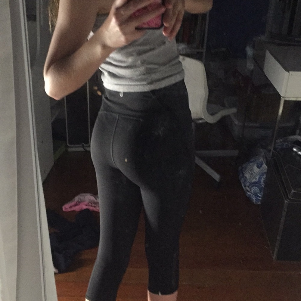 Lulu Lemon Cropped Leggings! SO CUTE!